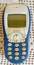 3 cellulari. anni 80/90/2000