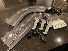 SCALEXTRIC 1:32 SET CONVERSIONE DIGITALE COMPLETO - ALIMENTAZIONE - PISTA - ACCELERATORI 