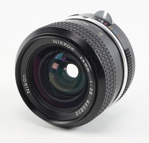 Nikon 2 8 nikkor - f/2.8,