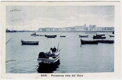 Bari panorama visto dal mare - bari,
