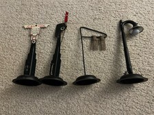 4 Vintage Marx Metallo O-Gauge Ferrovia Treno Insegna Lampada, Coda di Gatto, Croce, Segnale