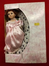 BAMBOLA DI PORCELLANA CON CUSCINO E LUNA BELLISSIMA