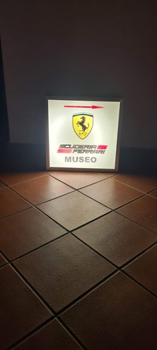 Insegna ferrari museo - insegna,