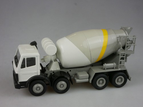 Conrad mercedes betoniera - 1/50,