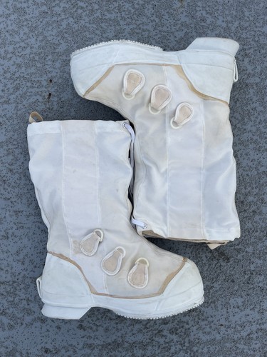 Vintage canadian mukluk boots - canadian,