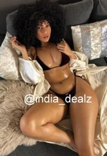 AMIRAH DYME Foto grande nero