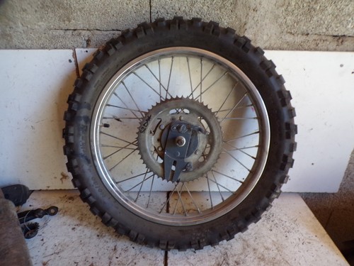 Roue jante arrière pneu - roue,