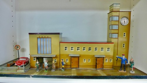 Latta decorativa stazione
