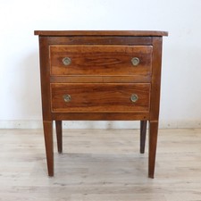Comodino antico o piccola