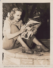 1939 hollywood beauty - beauty, carole
