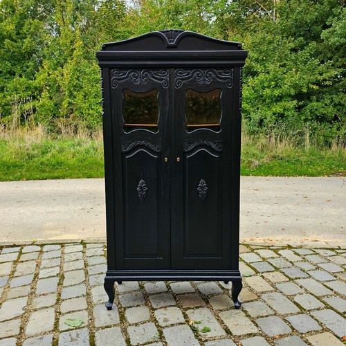 Elegante armadio elegante art