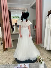 Abito da sposa in pizzo e
