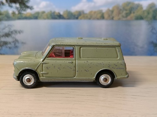Corgi toys 450 mini van - toys,
