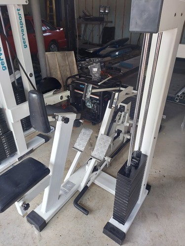 Seated rowing machine - seated,