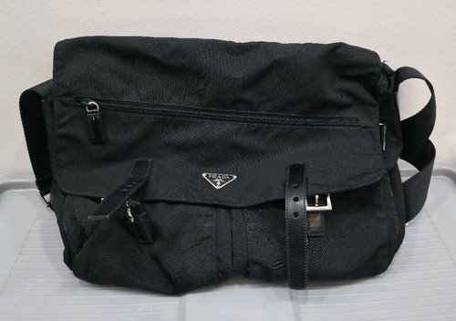 Prada pochette nylon flap - prada,