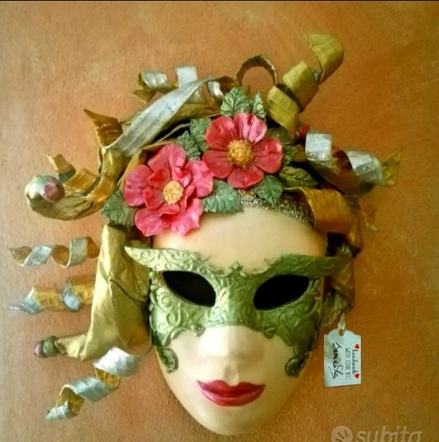 Maschera carnevale tipo