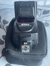 Nikon Speedlight SB-700 flash