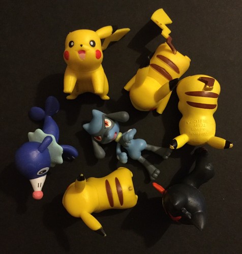 Pacchetto figurine pokemon - 7, x
