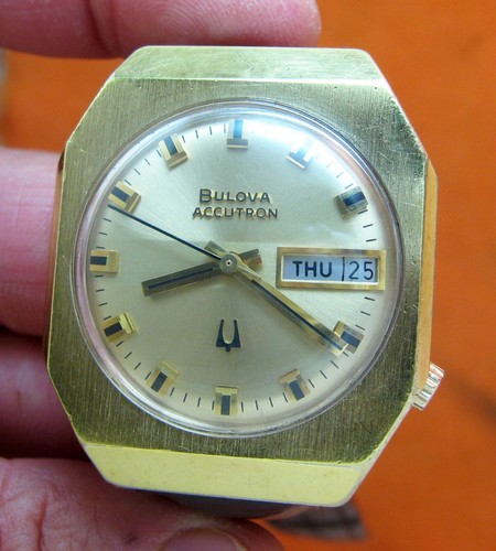 Grande orologio uomo accutron - grande,