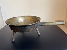 Antica padella con manico