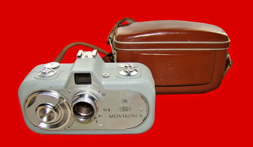 Macchina fotografica - , a
