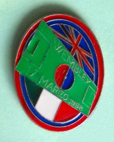 Distintivo spilla pin badge - distintivo,