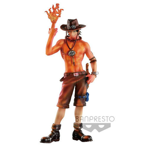 One piece scultures - one,