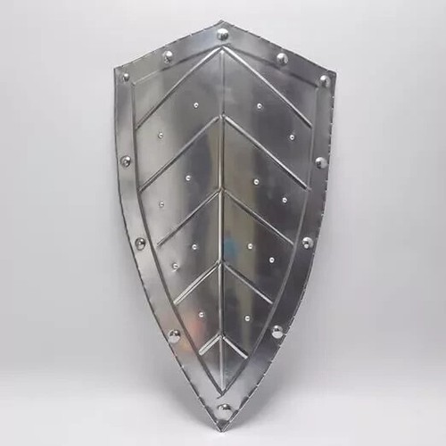 Medieval leaf design pointed - medieval,