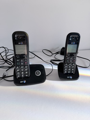Coppia telefoni digitali - coppia,