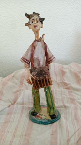 Statuetta ceramica smaltata