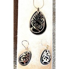 Collana e orecchini Napier in