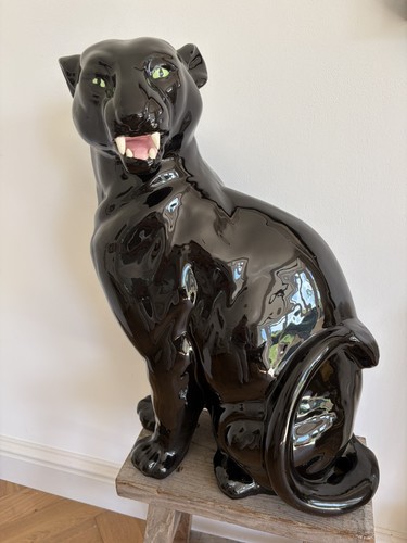 Statua gatto pantera nera
