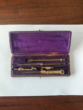 Antico compasso in ottone con