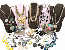 Lotto 50 pezzi bigiotteria