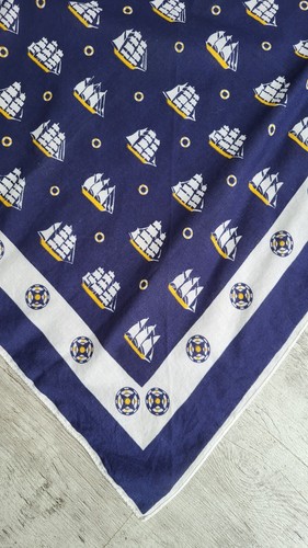 Sciarpa bandana stampa bussola