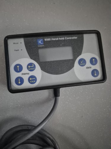 Codan 6560 hand held - hand,