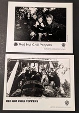 Red Hot Chili Peppers - Lotto di 2 foto promozionali Warner Bros. band anni 90 stampa 8x10