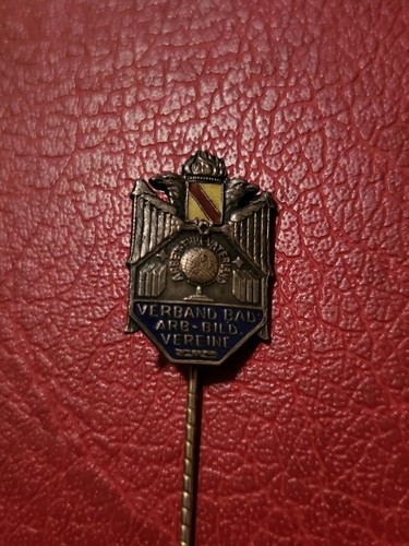 Vecchia spilla associazione