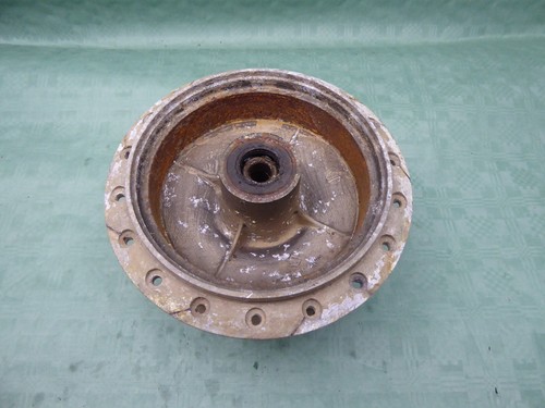 Suzuki 250 hub - ts,