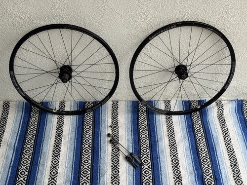 Bontrager race disc tubeless - race,