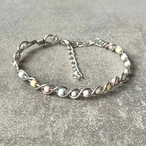 Bracciale intrecciato perline