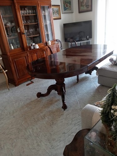 Tavolo pranzo tondo mogano - in,