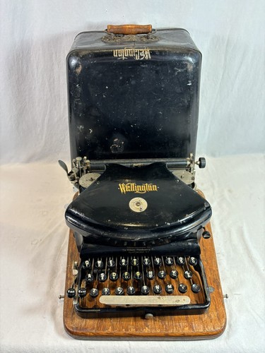 Macchina scrivere - da,