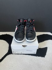 Taglia 6,5 - Air Jordan 1 Mid Siren Rosso W