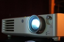 *Panasonic PT-AX100E*16:9