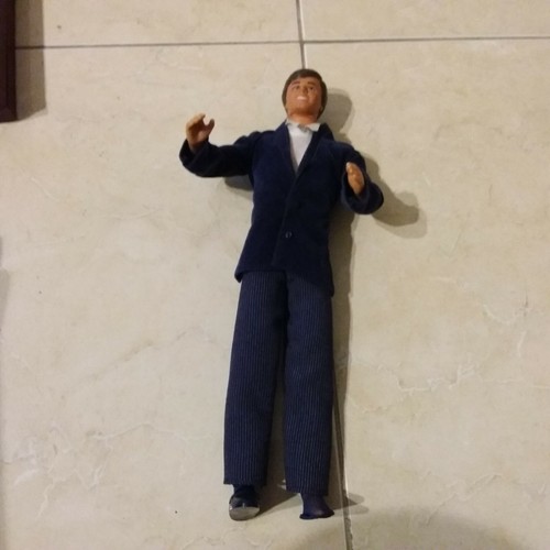 Mattel ken con - con, abito