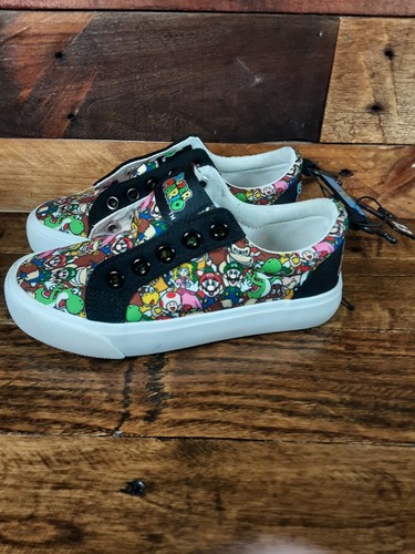 Sneakers ground super - up, mario