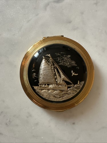 Vintage lucite powder compact - vintage,