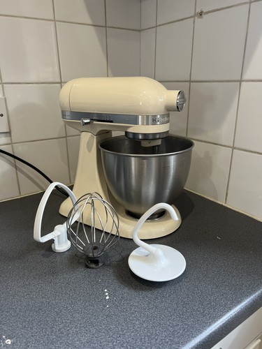 Kitchenaid mixer artisan - kitchenaid,