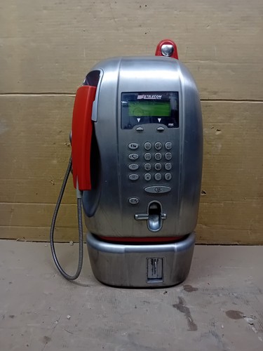Telefono pubblico a - telefono, no
